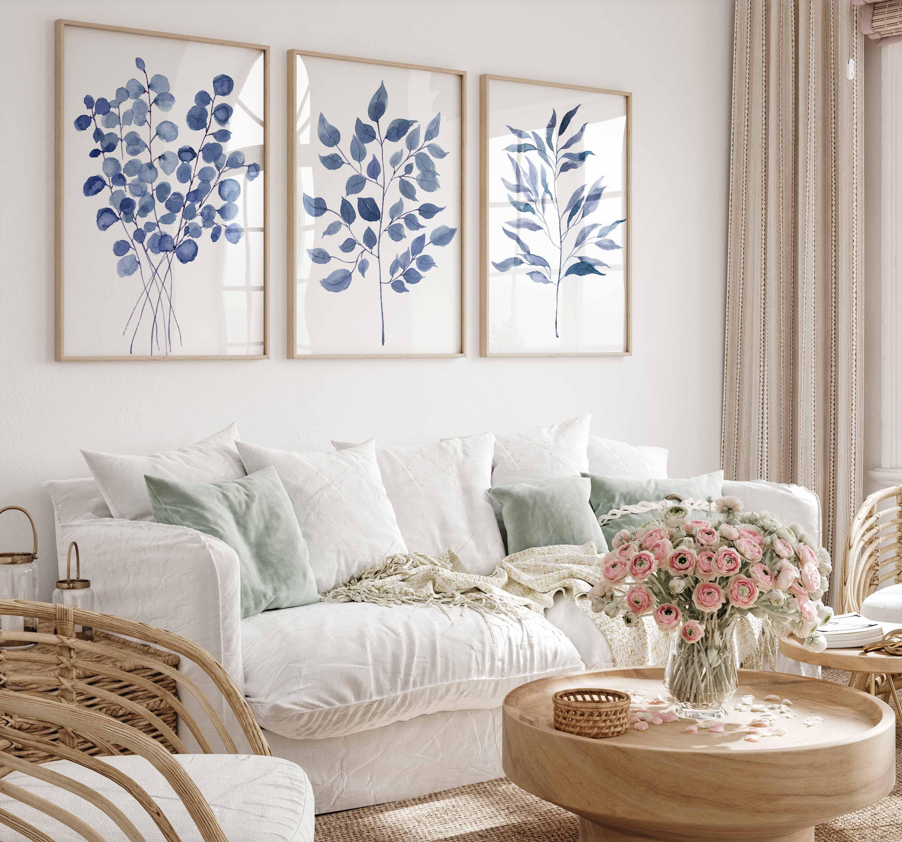 Ensemble de trois affiches botaniques triptyque, décoration murale bleue, impressions d'eucalyptus, décoration murale pour chambre bleu marine, feuilles à l'aquarelle, décoration de salon Image secondaire du produit
